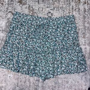 Green floral mini skirt